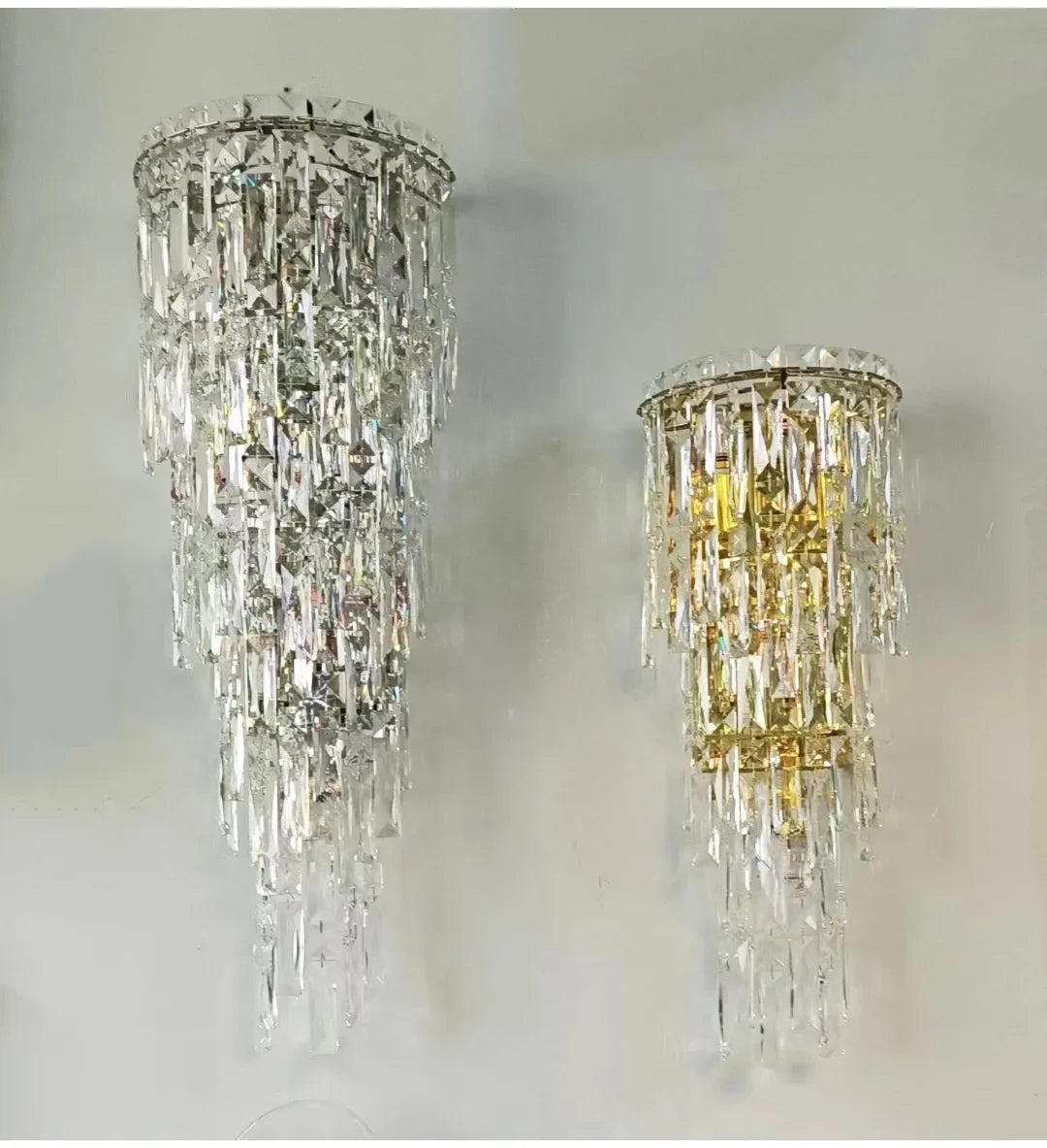 💎 Applique Murale en Cristal – Élégance et Lumière de Prestige

Apportez une touche de luxe à votre intérieur avec cette applique murale en cristal moderne, parfaite pour les hôtels, villas, duplex, couloirs ou sal