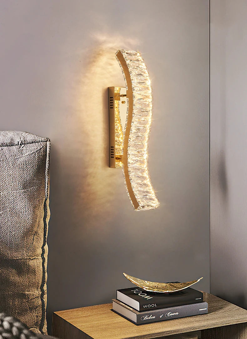 STYLE ELEGANT  HAUT DE GAMME 

"Éclat de Cristal – L’Applique Murale qui Sublime Votre Intérieur"

"Lumière de Luxe : Brillance, Élégance et Technologie LED"

"Faites Scintiller Vos Murs avec le Charme du Cristal"

"