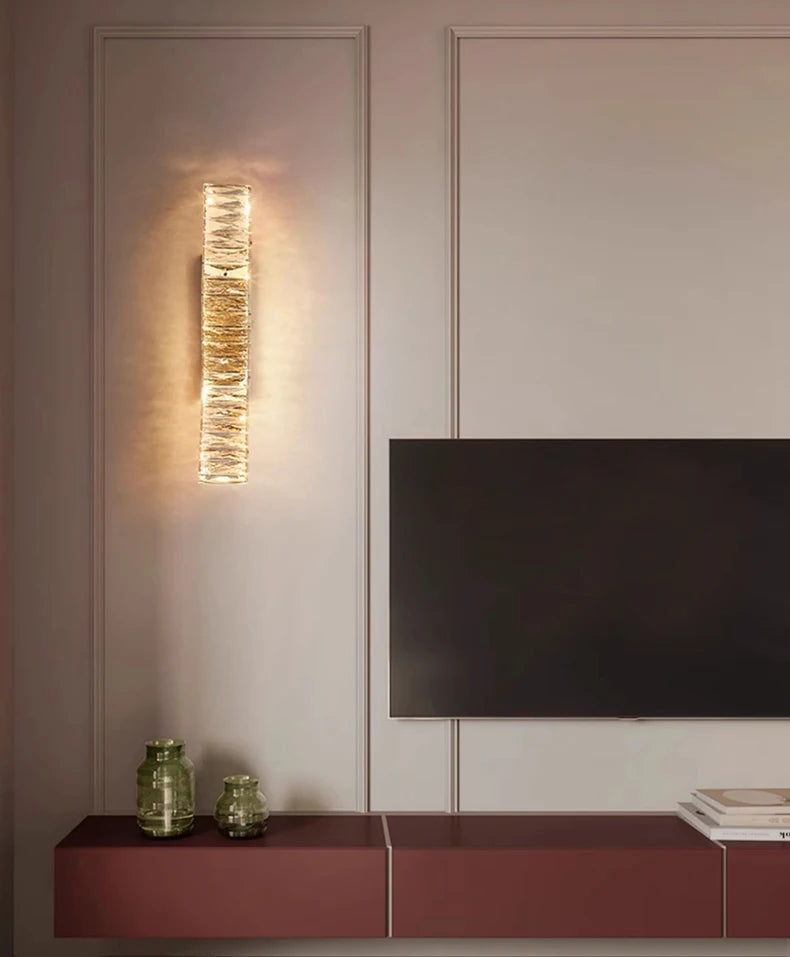 STYLE ELEGANT  HAUT DE GAMME 

"Éclat de Cristal – L’Applique Murale qui Sublime Votre Intérieur"

"Lumière de Luxe : Brillance, Élégance et Technologie LED"

"Faites Scintiller Vos Murs avec le Charme du Cristal"

"