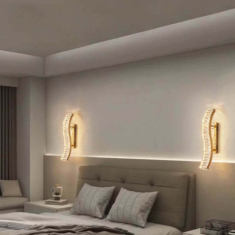 STYLE ELEGANT  HAUT DE GAMME 

"Éclat de Cristal – L’Applique Murale qui Sublime Votre Intérieur"

"Lumière de Luxe : Brillance, Élégance et Technologie LED"

"Faites Scintiller Vos Murs avec le Charme du Cristal"

"